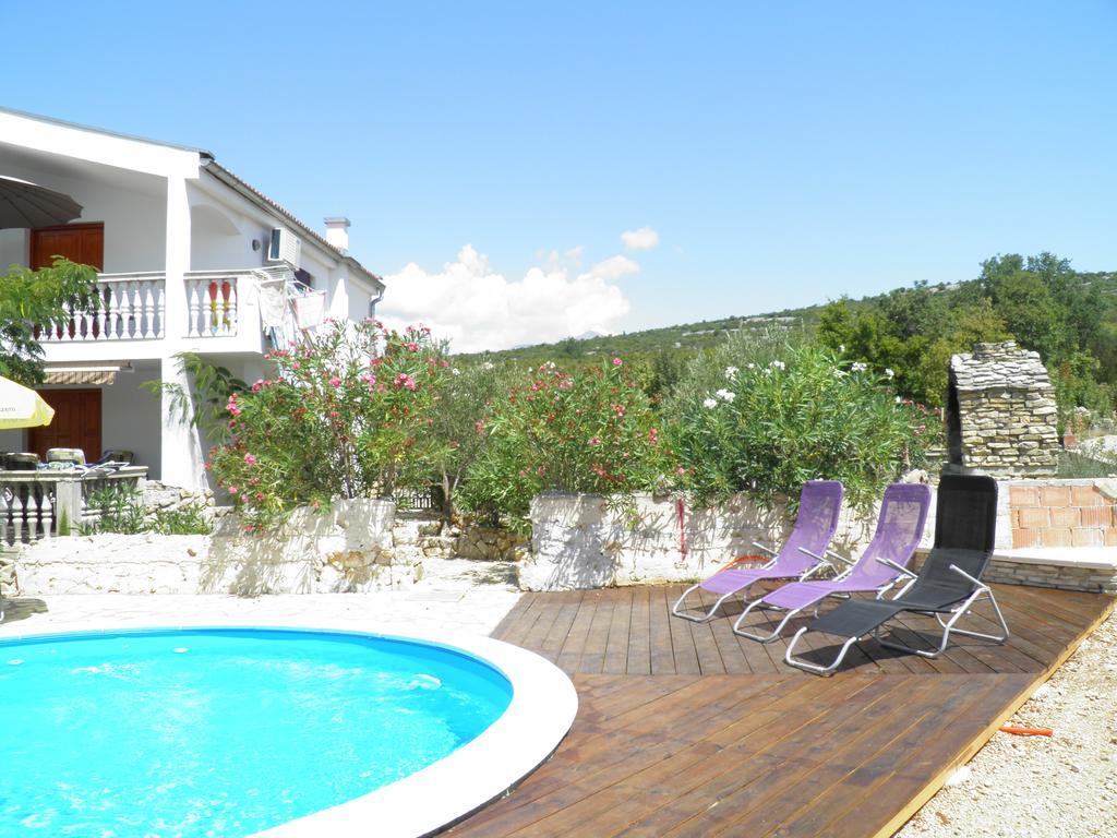 Apartments Zen Maslenica Quarto foto
